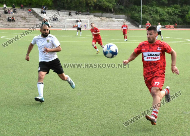 ФК „Хасково“ с 19-а поредна победа в областното първенство