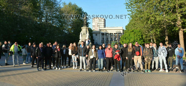 Близо 100 души се включиха в издирване на 18-годишната Маги от Хасково