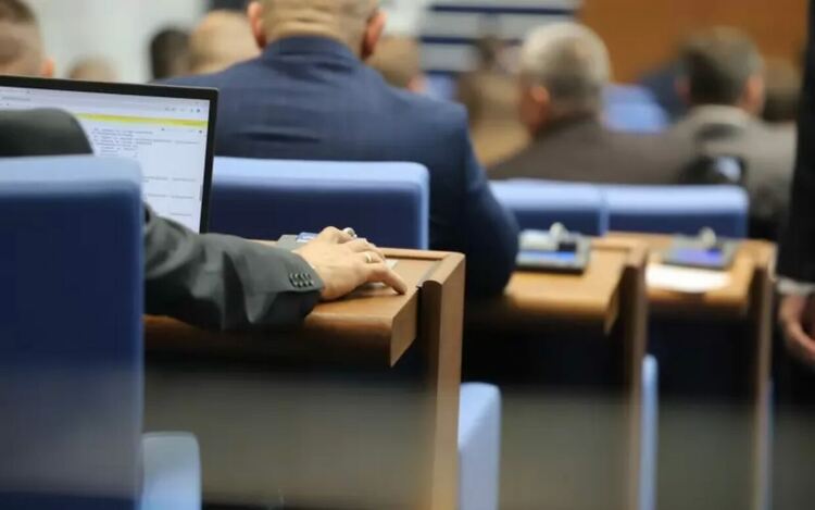 Експерти и политици вдигнаха шум с пенсионната възраст