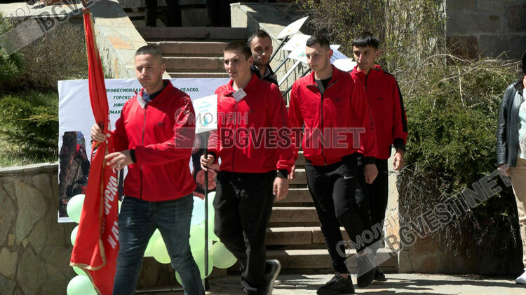 Зам.министър Таня Михайлова откри състезанието по  "Горски многобой" на Роженските поляни / ГАЛЕРИЯ/