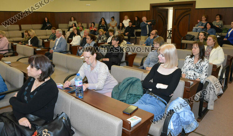 РЗИ-Хасково: Ваксините работят за по-малко болести и повече спасени животи