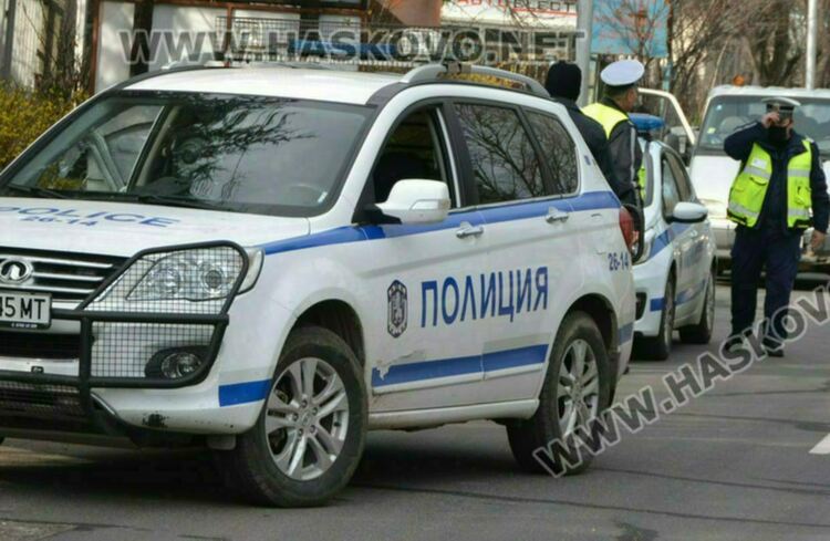 Задържаха двама в региона за притежание на наркотици
