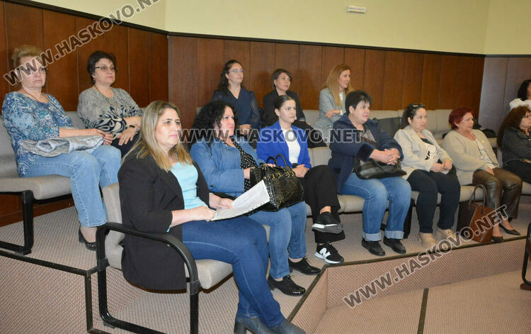 РЗИ-Хасково: Ваксините работят за по-малко болести и повече спасени животи