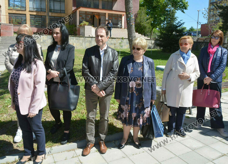 Нов център за деца с увреждания и постоянна медицинска грижа откриха в Хасково