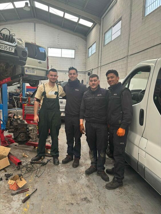Ученици от Автото на практика в Испания
