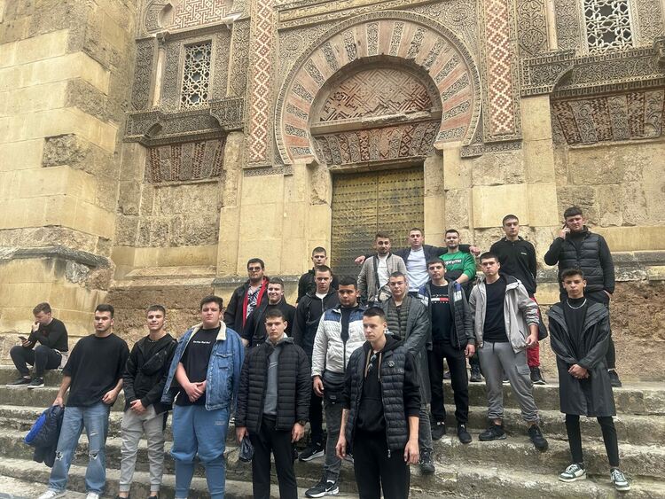 Ученици от Автото на практика в Испания