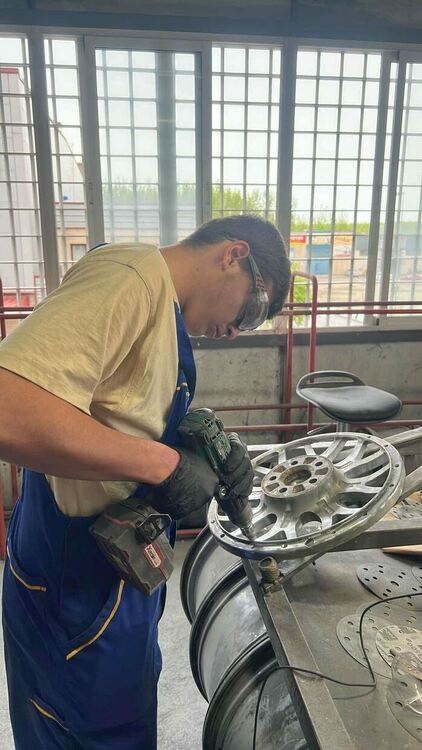 Ученици от Автото на практика в Испания