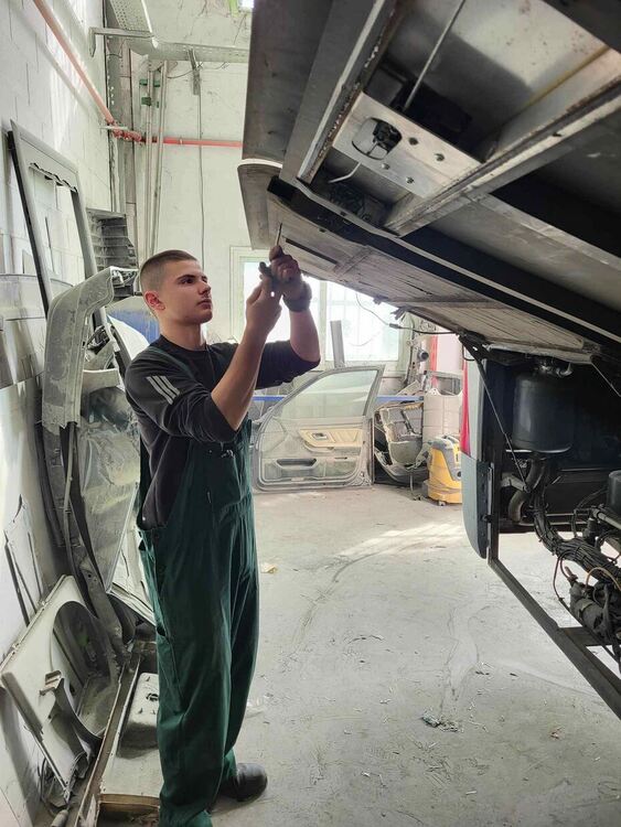 Ученици от Автото на практика в Испания