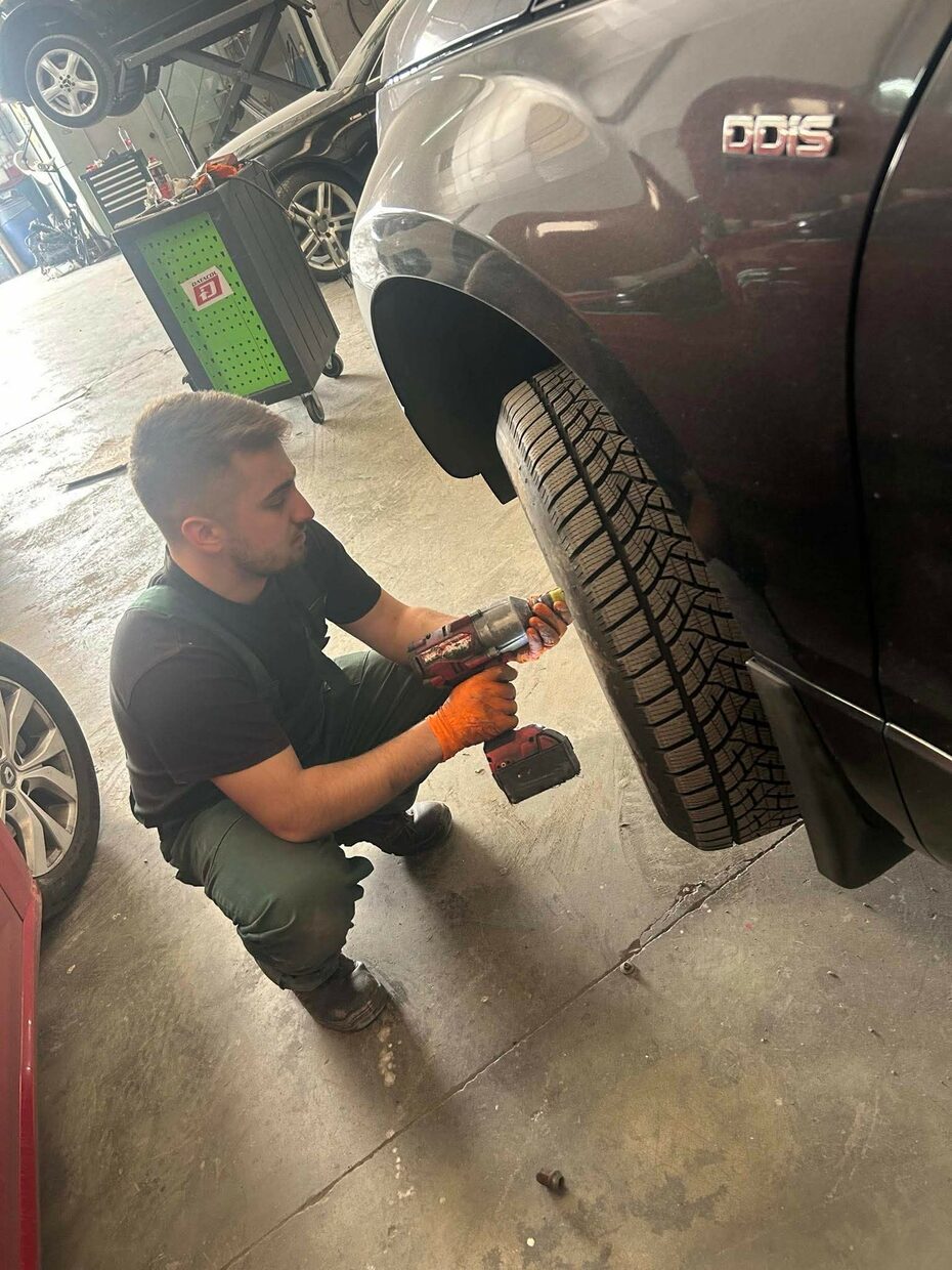 Ученици от Автото на практика в Испания