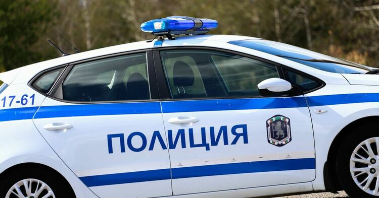 Служители от Първо районно управление в Перник разследват случай, свързан с извършването на хулигански действия