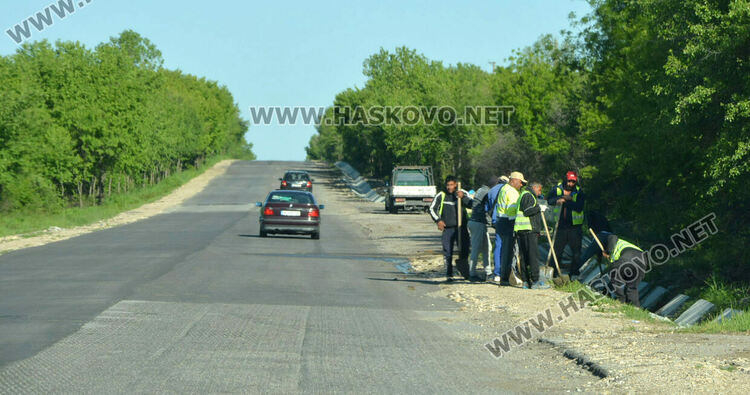 Поне 2 г. още ще продължи ремонтът на стария път от Хасково към Пловдив