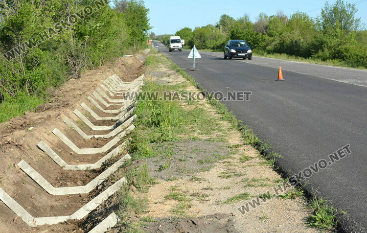 Поне 2 г. още ще продължи ремонтът на стария път от Хасково към Пловдив