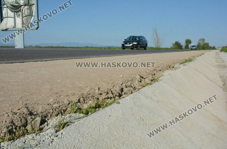 Поне 2 г. още ще продължи ремонтът на стария път от Хасково към Пловдив