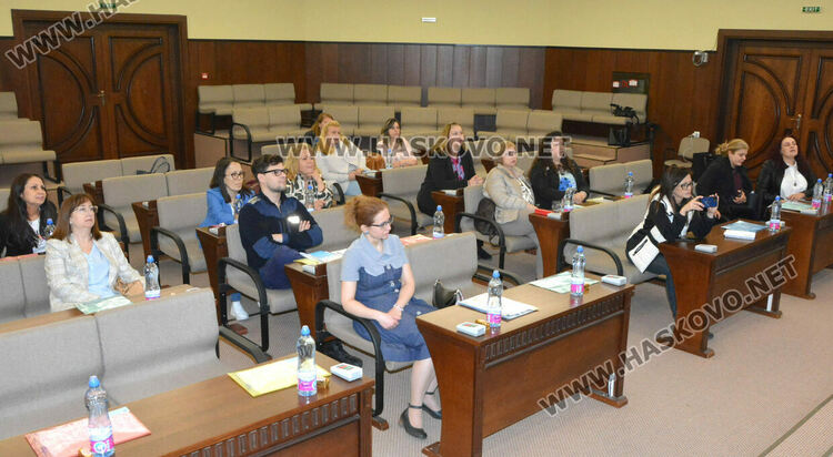 В Хасково изградиха Контактен център за деца на родители в конфликт, развод, домашно насилие 