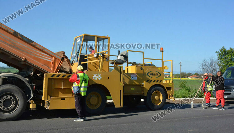 Поне 2 г. още ще продължи ремонтът на стария път от Хасково към Пловдив