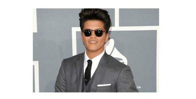 „Die With a Smile“ на Бруно Марс и Лейди Гага: глобален хит с впечатляващи приходи