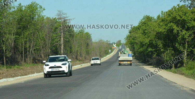 Поне 2 г. още ще продължи ремонтът на стария път от Хасково към Пловдив