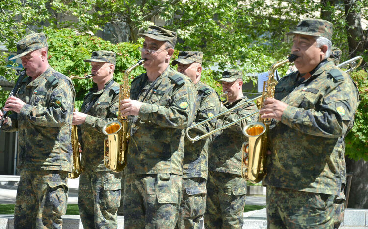 Военният оркестър с празничен концерт за Деня на Българската армия 