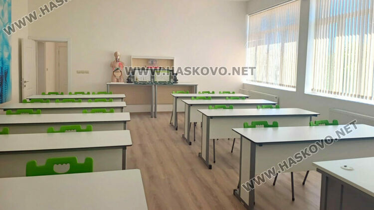 В модерен STEM център ще се обучават децата от ОУ „Св. Св. Кирил и Методий“