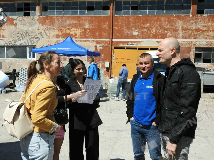 Импровизиран фест на строителните технологии се състоя в Кърджали, присъстваха водещи фирми/снимки/