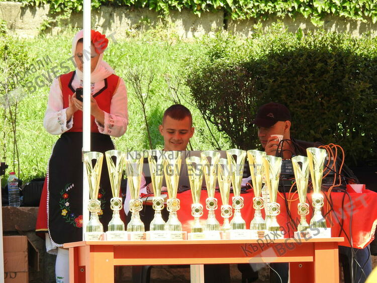  Празник на българския фолклор за Първи май в Кърджали /снимки/