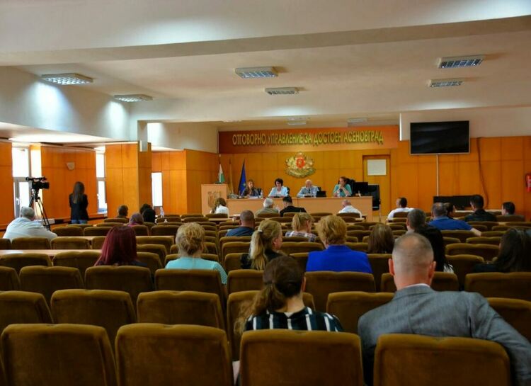 Приеха бюджета на община Асеновград с 24 гласа "За"