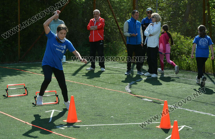 100 деца се включиха в спортен празник срещу зависимостите, организиран от Ротари клуб Хасково-Аида