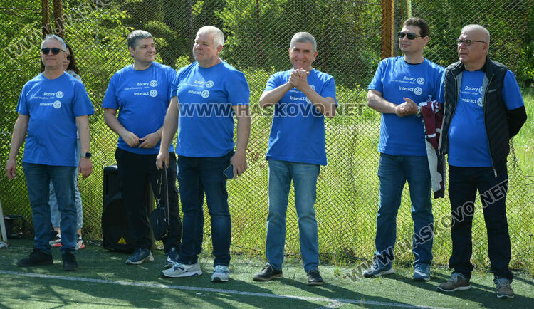 100 деца се включиха в спортен празник срещу зависимостите, организиран от Ротари клуб Хасково-Аида