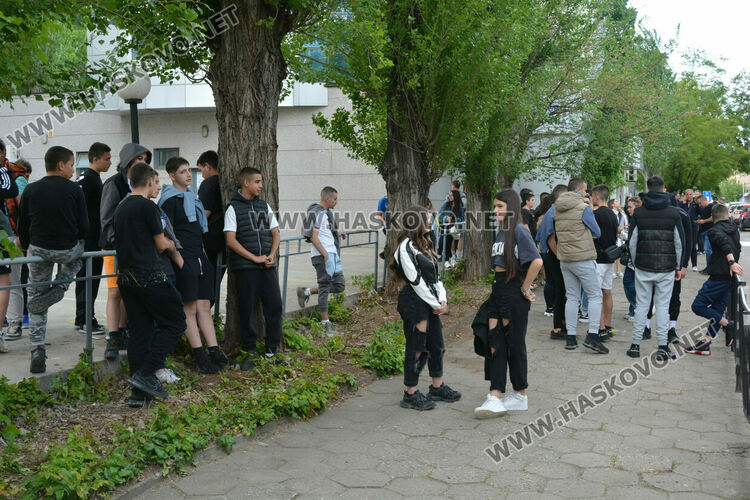 Втори, но по-вял протест пред Районното управление в Хасково