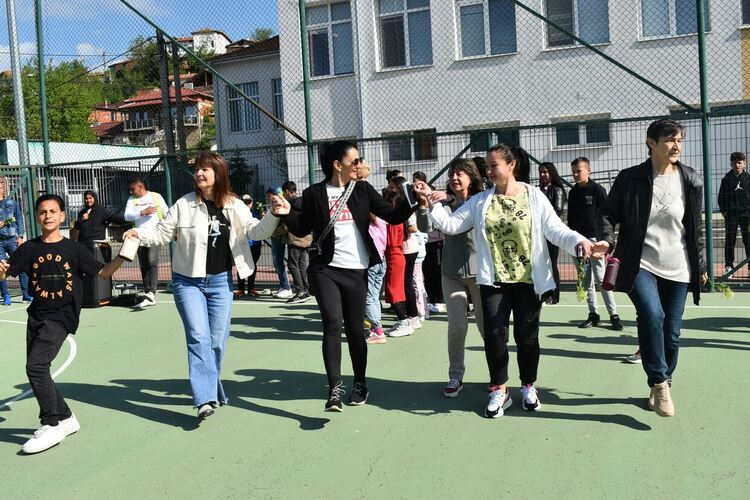 В ОУ"П.Яворов" честваха заедно Гергьовден и Хъдърлез