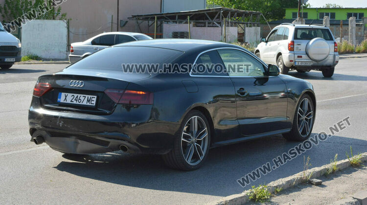 Три коли катастрофираха на бул. „Освобождение“ в Хасково