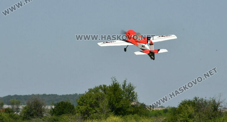 Любители на авиоспортовете се събраха на летище Узунджово