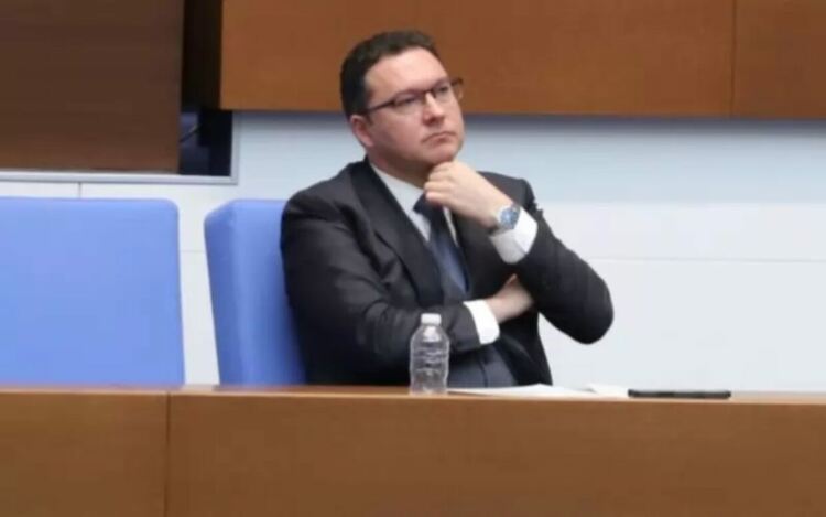 Даниел Митов се закани на протестиралите пред РПУ-Хасково