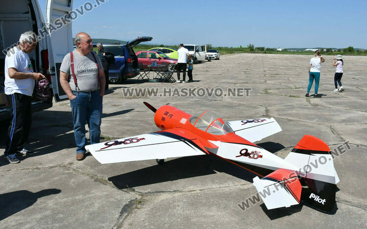Любители на авиоспортовете се събраха на летище Узунджово