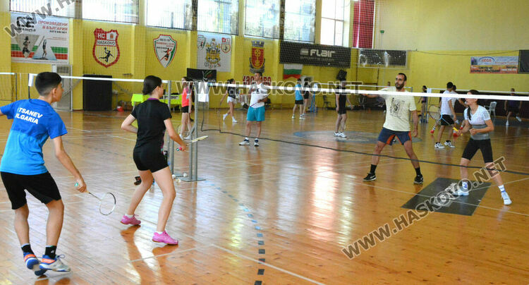 Хасково посрещна бадминтонисти от цялата страна