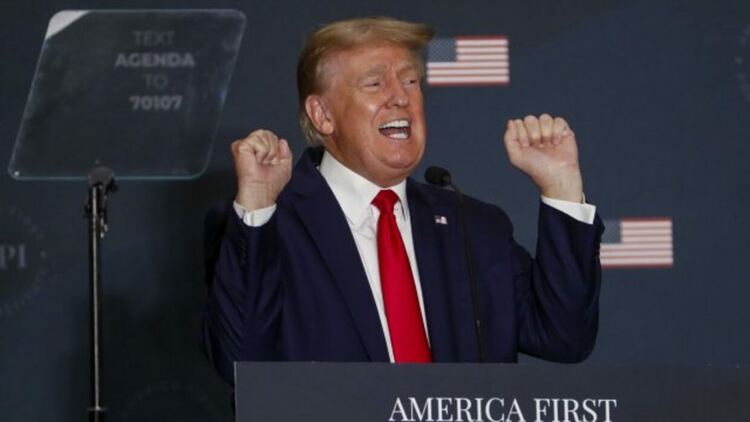 Тръмп се бори с нова заплаха за националната сигурност на САЩ - налага 100% мито за произведени в чужбина филми