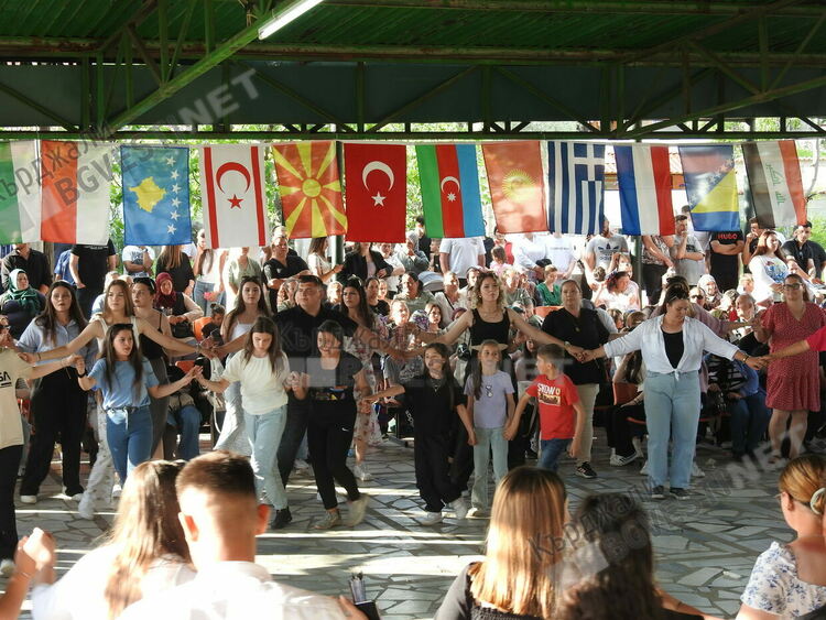 Кърджалиец председателства журито на голям международен фестивал, отличиха ансамбъл „Кърджали“за перфекционизъм