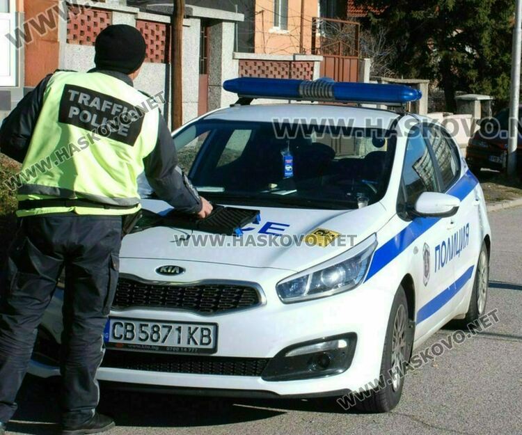 Заловиха двама пияни зад волана с над 2,2 промила алкохол в кръвта