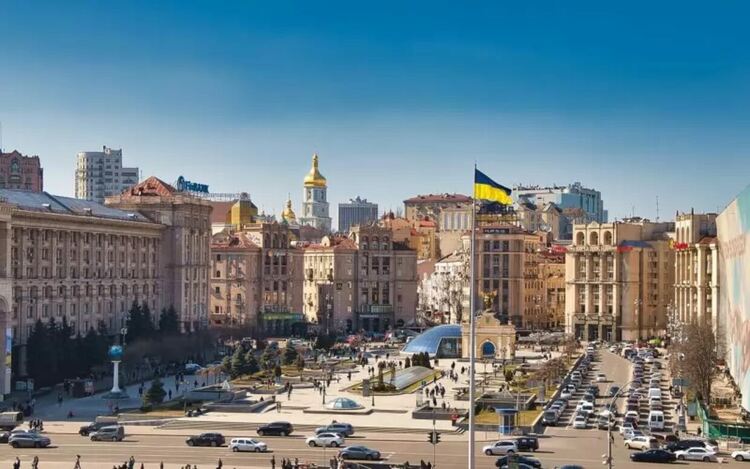 МВФ иска Украйна да вдигне данъците