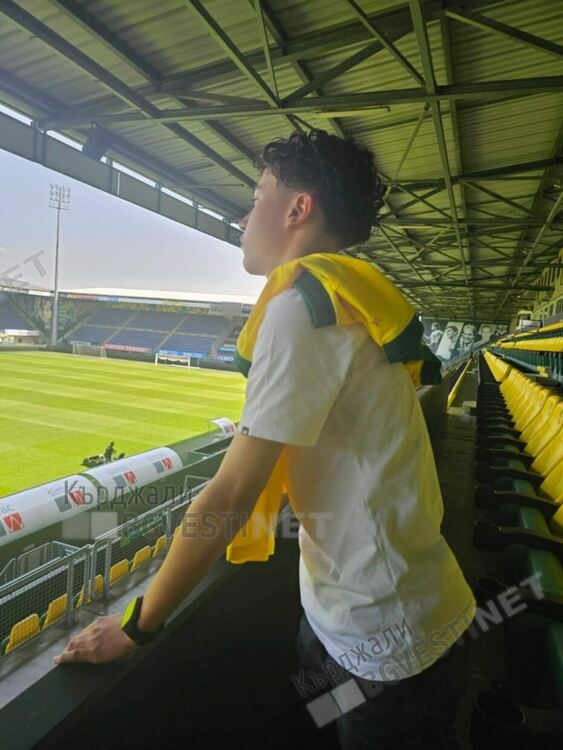 Кърджалиец канен на проби в Манчестър сити, подписва с нидерландски футболен тим