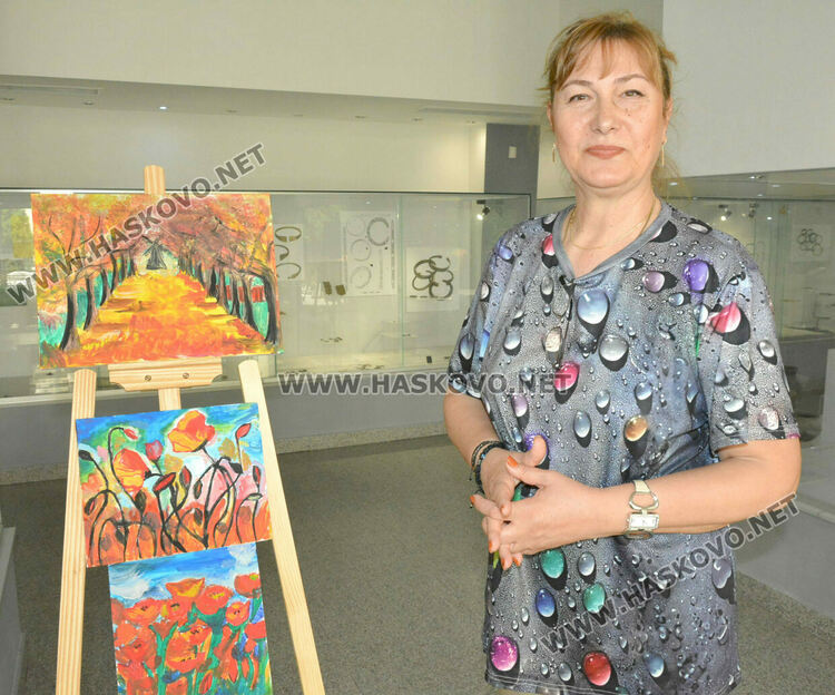 Известеният педагог и спортен деятел Силвия Тенчева откри първа самостоятелна изложба