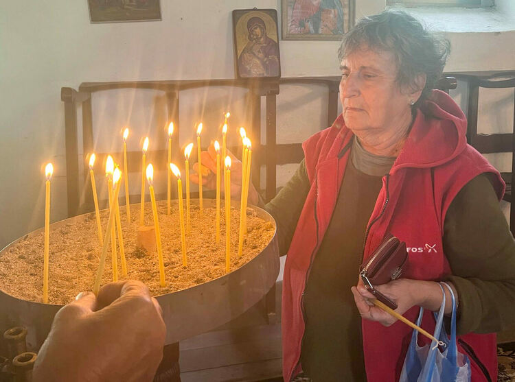 В село Мандра отслужиха водосвет и се помолиха да няма градушки