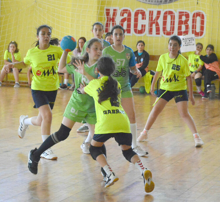 Хасково е домакин на Държавния финал по хандбал за момичета до 11 години