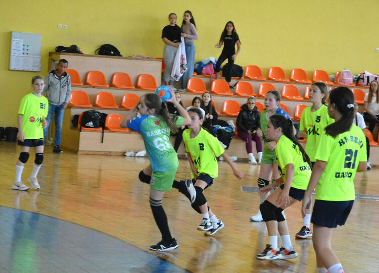 Хасково е домакин на Държавния финал по хандбал за момичета до 11 години