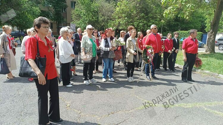Кърджали отбелязва Деня на Победата, българи, рускини и украинки почетоха паметта на загиналите герои