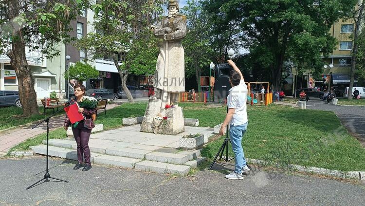 Кърджали отбелязва Деня на Победата, българи, рускини и украинки почетоха паметта на загиналите герои