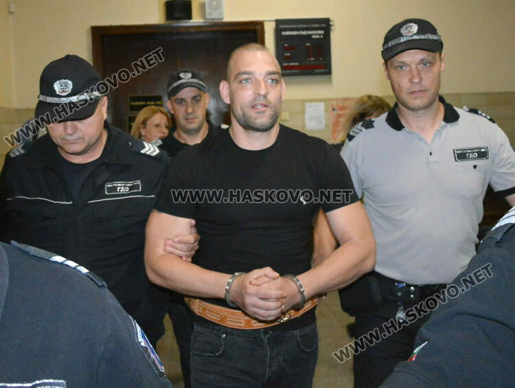 Оставиха в ареста за постоянно 34-годишния мъж, пребил скитник до смърт