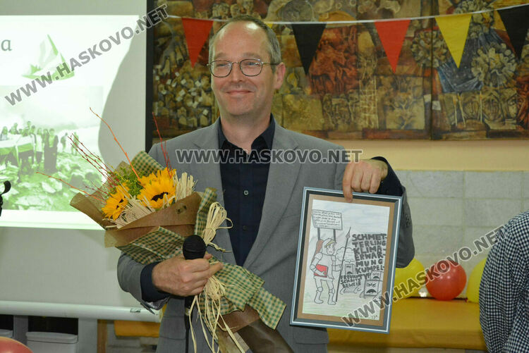 31 от Езиковата гимназия взеха немски дипломи, 16 са със супер резултат