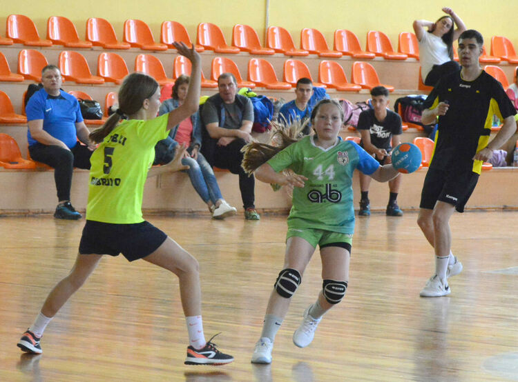 Хасково е домакин на Държавния финал по хандбал за момичета до 11 години