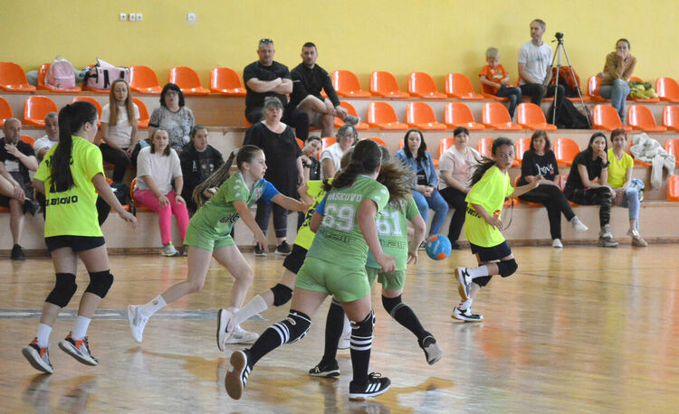 Хасково е домакин на Държавния финал по хандбал за момичета до 11 години